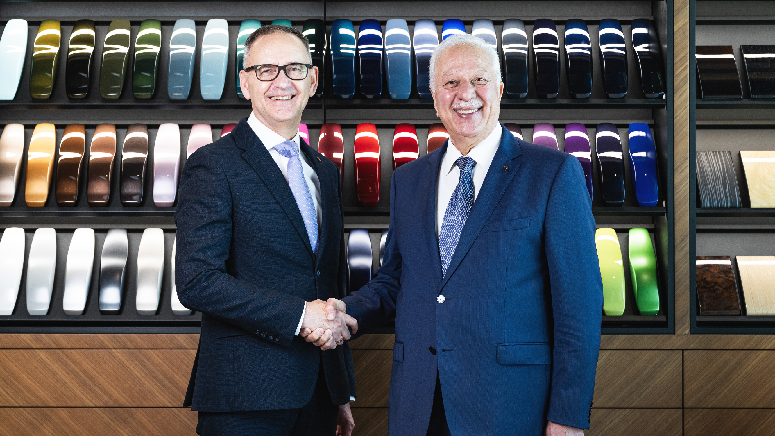 توسّع في قطاع السيارات: رولز رويس ومازدا العراق يعلنان عن فرص توظيف جديدة